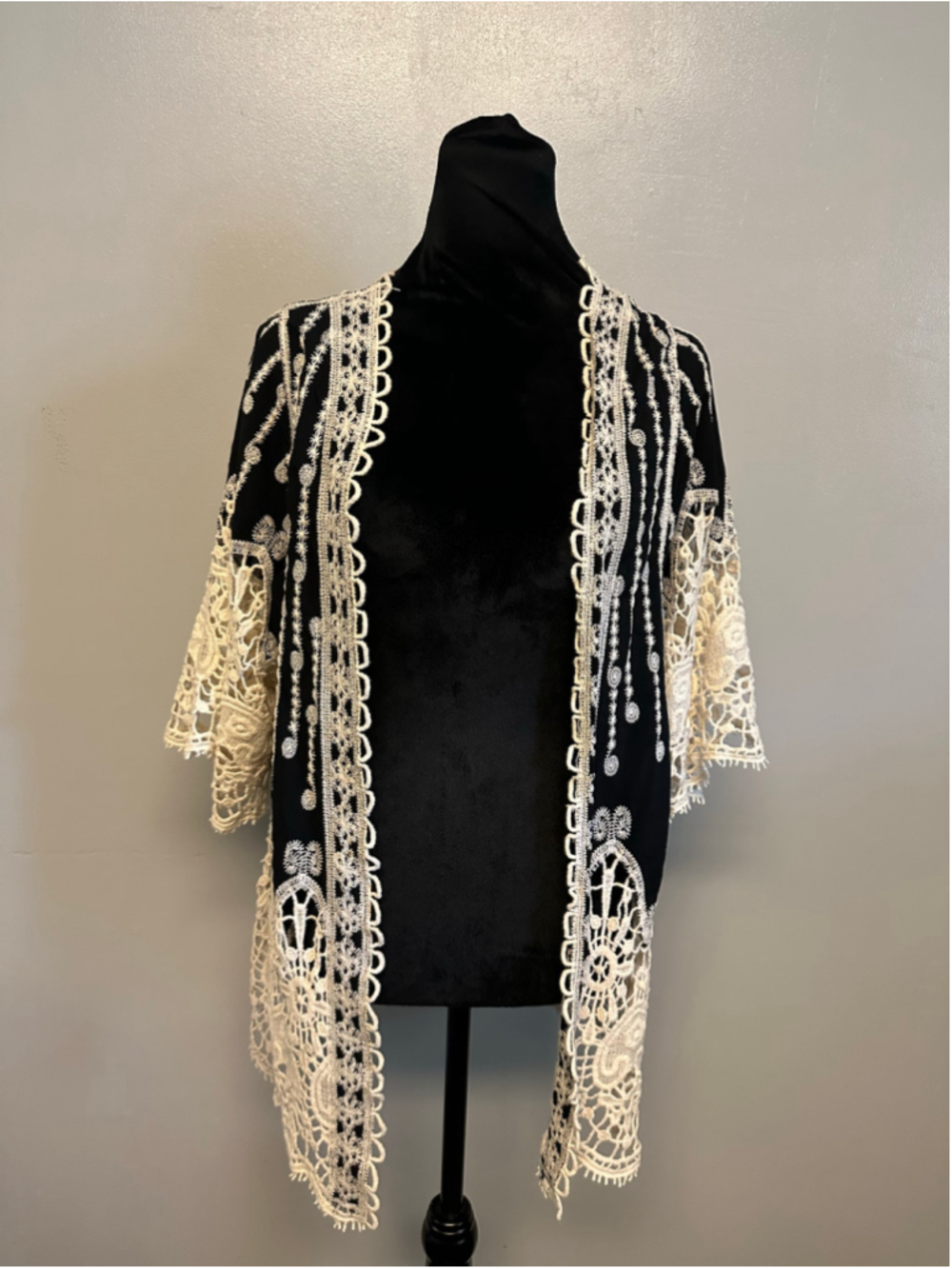 London Kaye Lace Kimono Blouse, Size Medium Bohemian Fairy Cardigan Black Beige